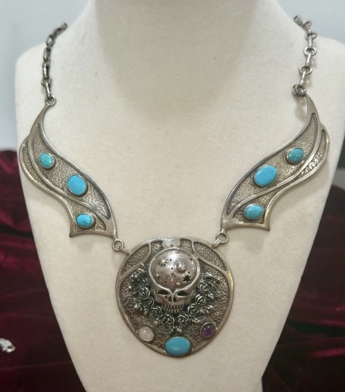 Antique and Collectibles Auction