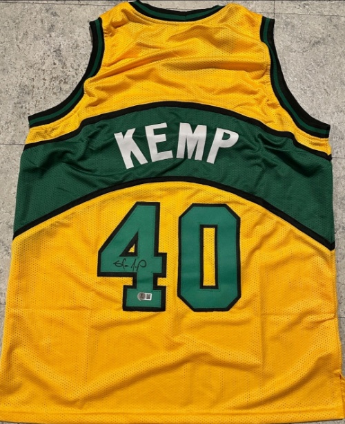 Sports & Entertainment Memorabilia Auction