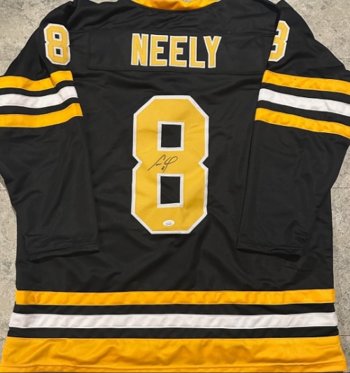Sports & Entertainment Memorabilia Auction