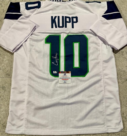 Sports & Entertainment Memorabilia Auction