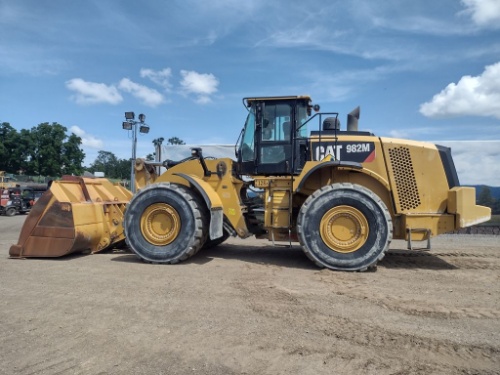 Heavy & Farm Equipment Auction