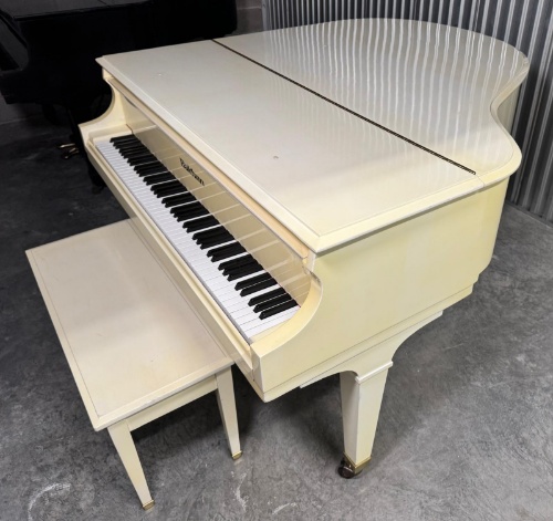 Pianos Auction
