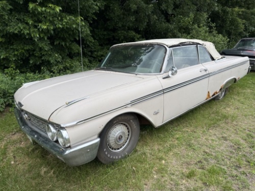 Winkels Antique Cars and More Auction
