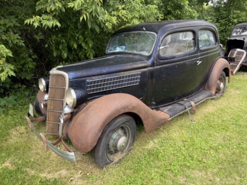 Winkels Antique Cars and More Auction
