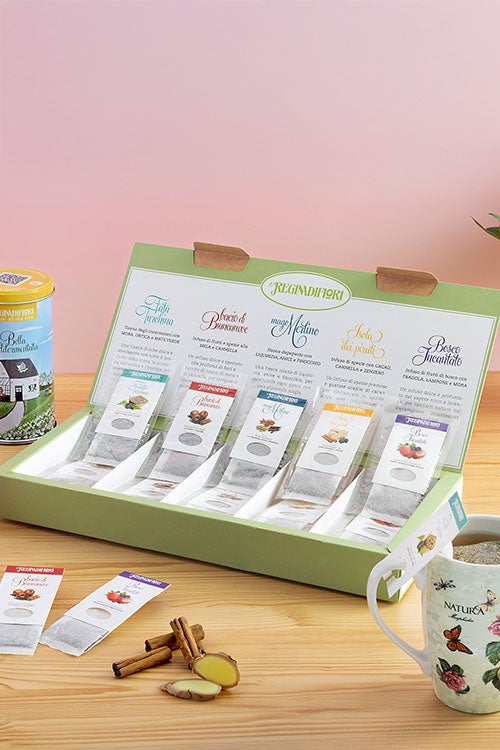 Tazza, tisana e favole: la combo perfetta 