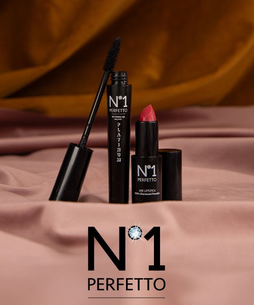 Mascara e balsamo labbra rosso > 