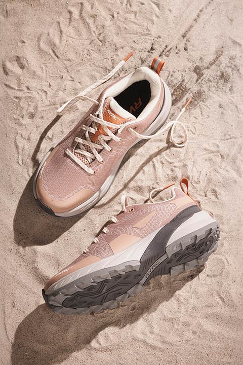 Daytrek Walking Shoes