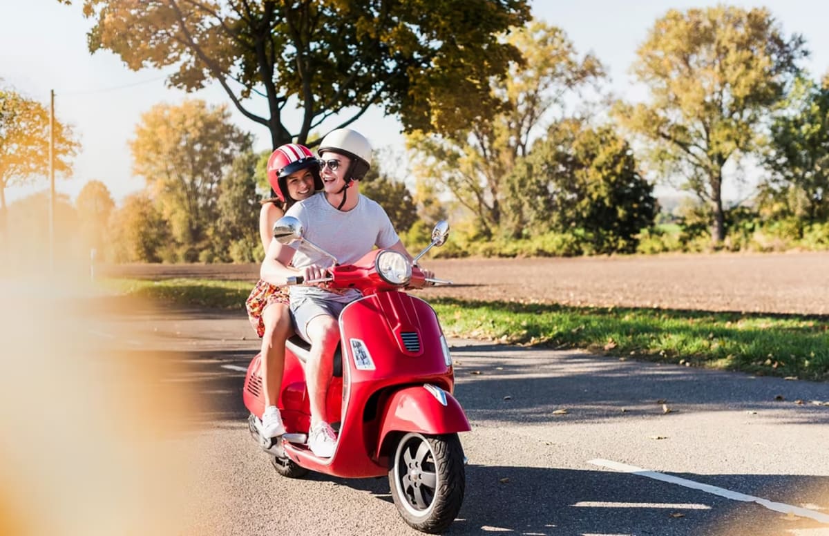 In tour nel Collio! Noleggio Vespa 125