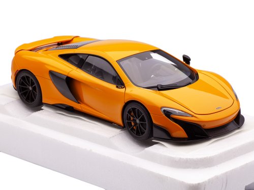 1/18 НЕКОНДИЦИЯ McLaren 675LT 2015