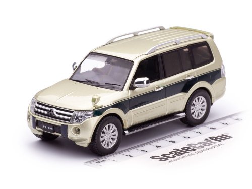 1/43 Mitsubishi Pajero 4WD 2010