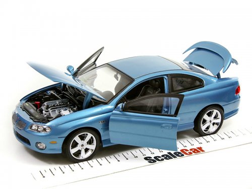 1/18 Pontiac GTO 2004