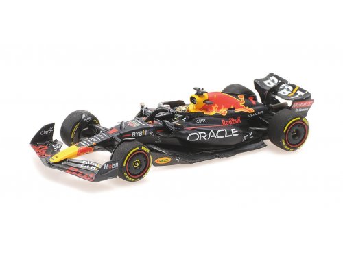 1/43 Oracle Red Bull Racing RB18 - Max Verstappen Победитель Гран-при Абу-Даби 2022