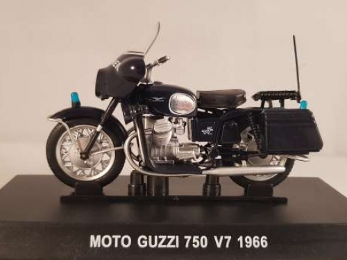 1/24 Moto Guzzi 750 V7 1966 Carabinieri