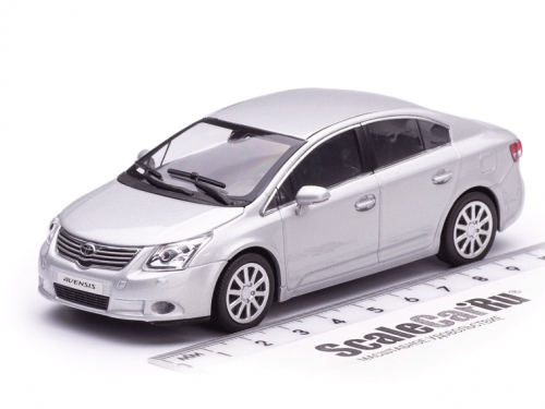 1/43 Toyota Avensis 2009