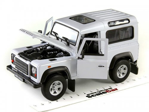 1/24 Land Rover Defender 90