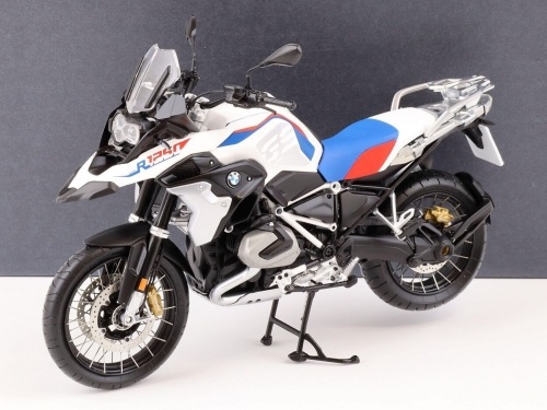 Модель в масштабе 1/10 BMW F1250 GS K50