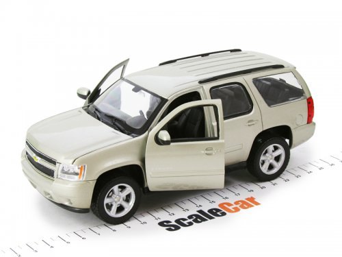 Модель в масштабе 1/24 Chevrolet Tahoe 2008 (GMT 900)