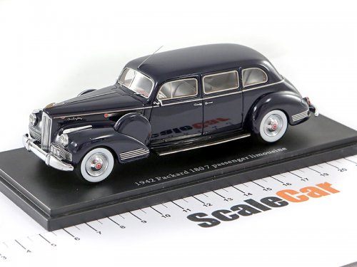 Модель в масштабе 1/43 Packard 180 7 Passenger Limousine 1942