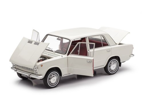 Модель в масштабе 1/18 FIAT 124 1970 белый - Европейский автомобиль года 1967