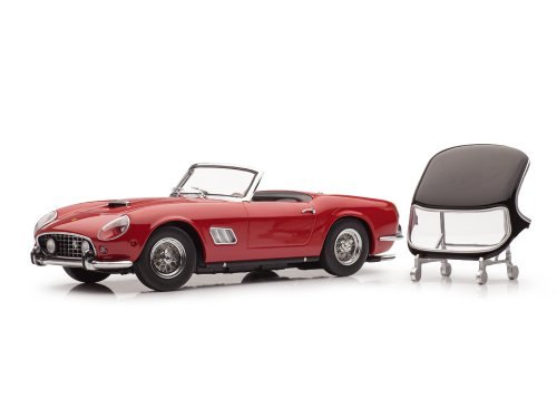 Модель в масштабе 1/18 Ferrari 250 GT California Spyder со съемной жесткой крышей 1960