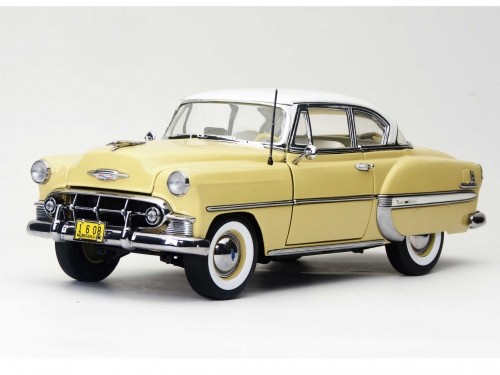 1/18 Chevrolet Bel Air Hard Top Coupe 1953