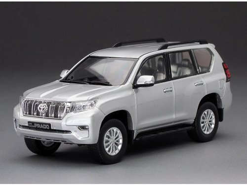 1/43 Toyota Land Cruiser Prado 2018 серебристый