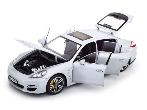 1/18 Porsche Panamera Turbo 2009