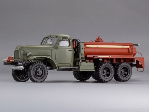 1/43 Пожарная цистерна на шасси АРС-12Д, 1956 г.