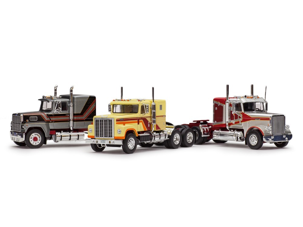 1/43 Короли американских дорог 80-х: International Transtar 4300 (1980) + Freightliner FLC 120 64 T (1977) + Ford LTL 9000 (1978)