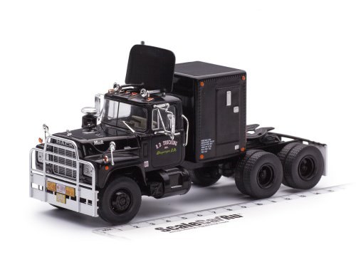 1/43 Mack R-series 1978 со спальником (как в к/ф 'Конвой')