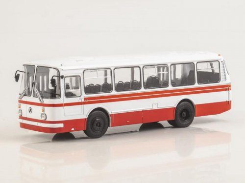 1/43 ЛАЗ-695Н - Вечный герой
