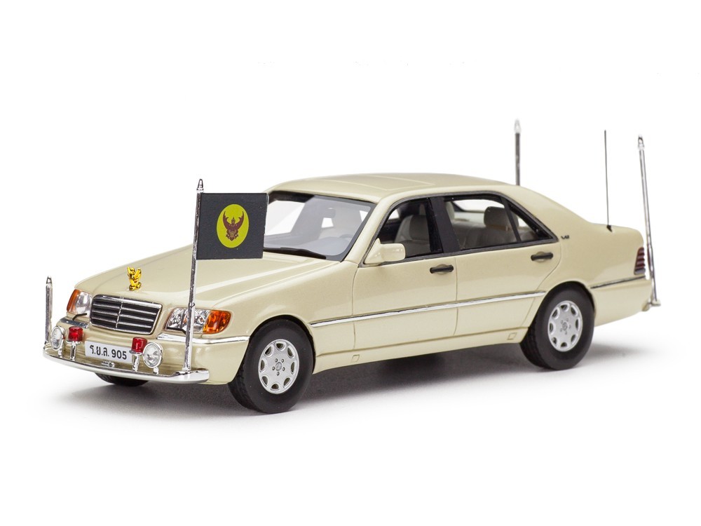 1/43 Mercedes-Benz 600 SEL W140 1991 бежевый металлик Король Тайланда