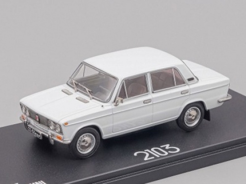 1/43 ВАЗ-2103 Жигули 1973-1975 белый