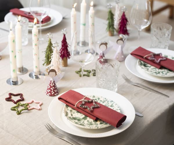 Christmas table setting