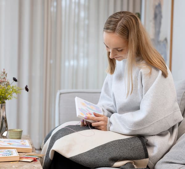 Can creativity reduce stress and promote happiness?