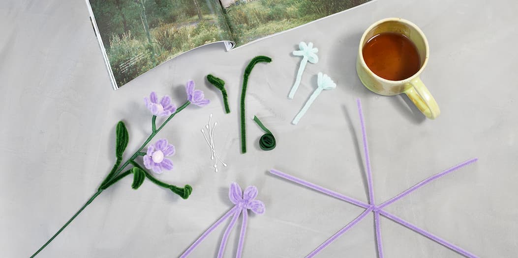 Pipe cleaner flowers