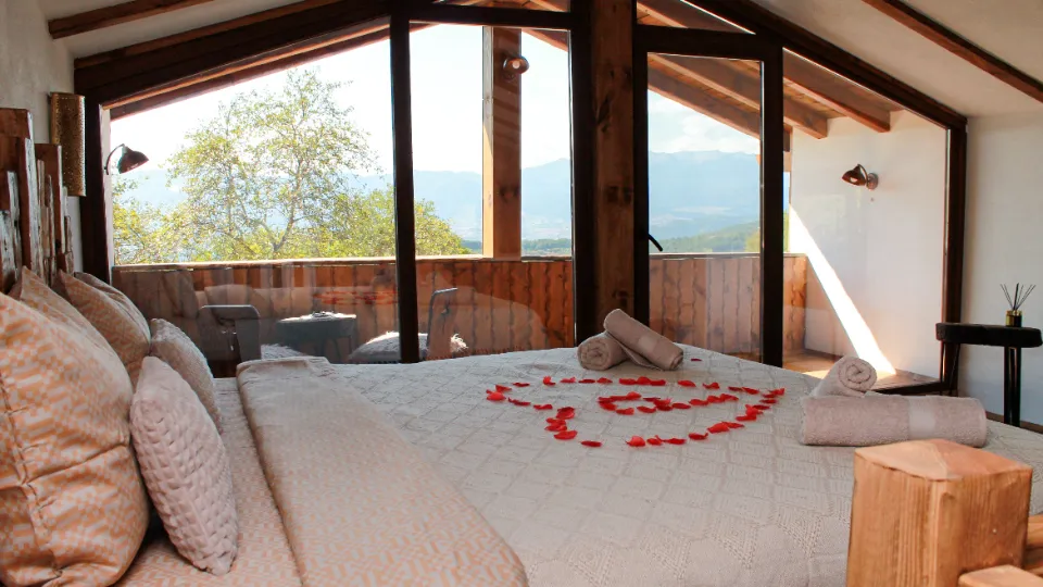 ПРОМО BF Романтична почивка за двама във вила Панорама 1