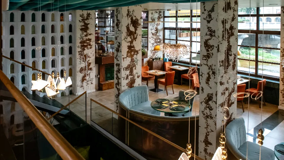 8 март за двама в Ловеч