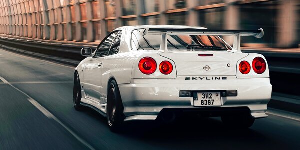 Jízda v Nissan Skyline R34 nebo Nissan Silvia na okruhu