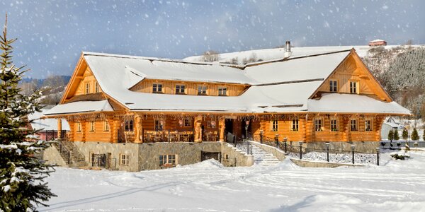 Tradiční koliba na Oravě s polopenzí a wellness