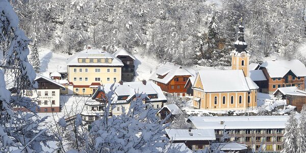 Korutany: 3* Hotel Kirchenwirt se snídaní a saunou