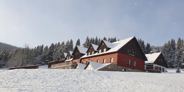 Horský hotel v srdci Krkonoš: polopenze, bazén, karta slev