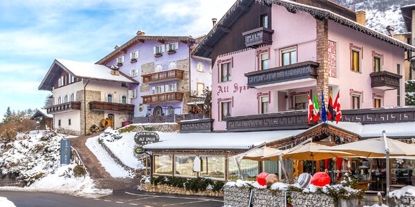 Trentino: lyžování na 35 km sjezdovek, možnost stravy