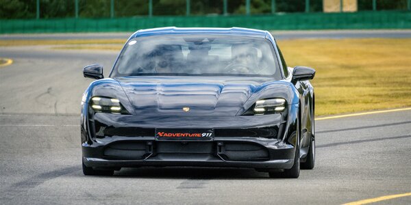 Porsche Taycan Turbo: spolujízda na závodním okruhu