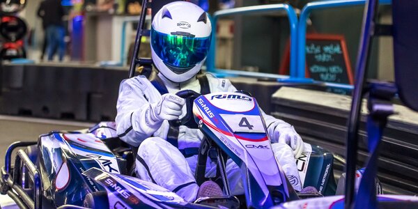 700 či 1 750 Kč na jízdy v motokárách v CMKarting