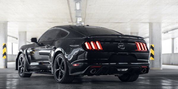 Pronájem Fordu Mustang GT Shelby paket: 3–48 hod.