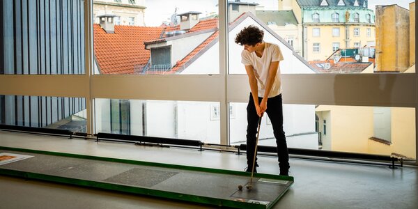 Minigolf na krytém hřišti: celodenní vstupy dítě i dospělý