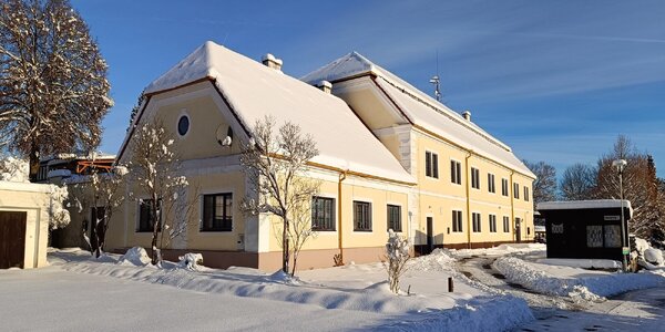 Pobyt se snídaní v pokoji či apartmánu u Třeboně