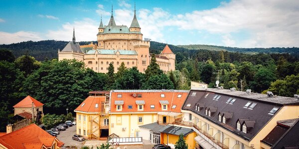 Pobyt s jídlem i wellness pod zámkem Bojnice