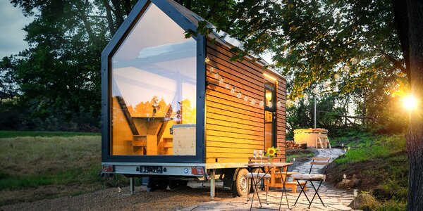 Tiny house u Velkého Meziříčí: horký sud i gril